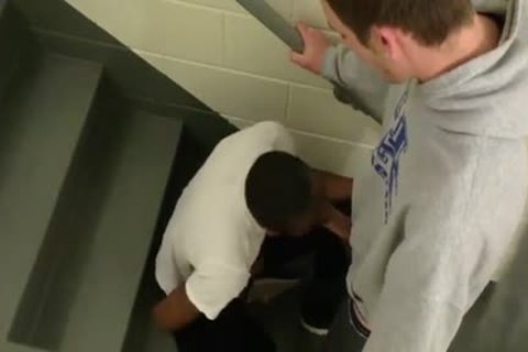 When humongous shlong Wiggahs Attack.black Thug