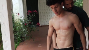 LatinLeche - Muscled pumping on vacation