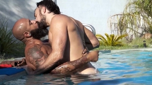 SayUncle Labs - Athletic Leo Forte flirt