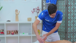 Back Pain Brings Two Soccer Stars Closer - With Benefits!